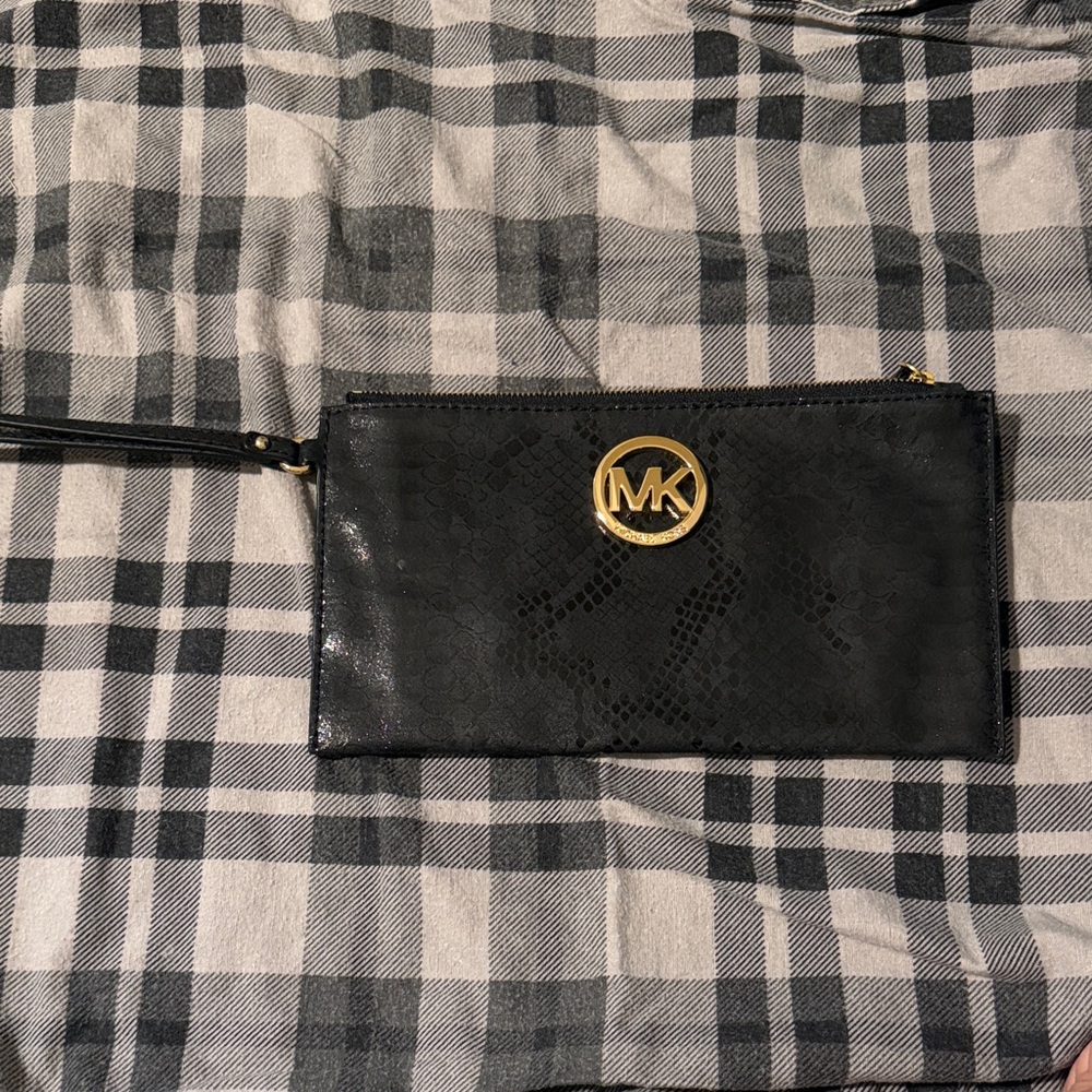 Michael Kors Wristlet